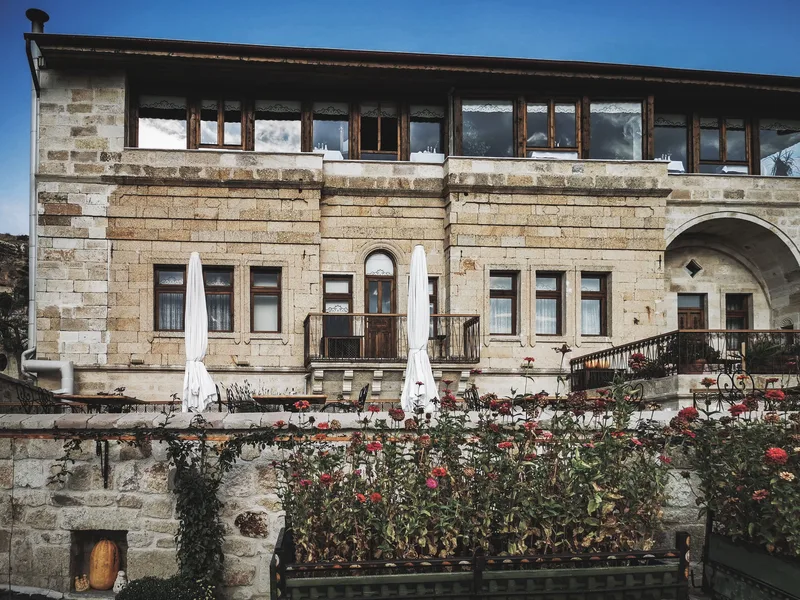 Mağara suit